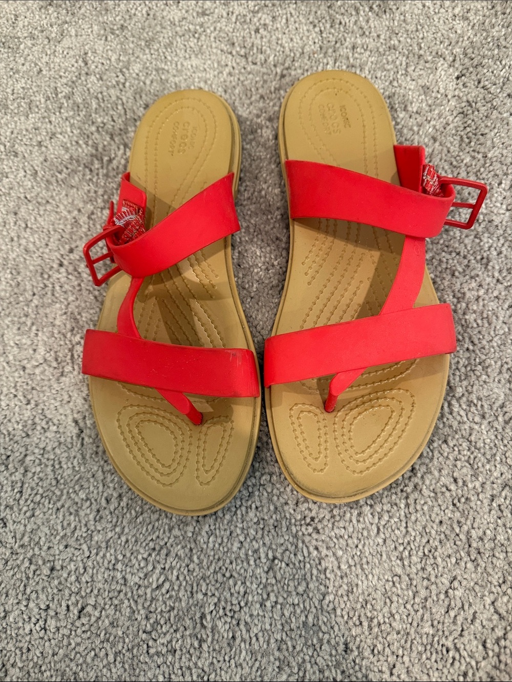 Crocs Women’s Coral Red Strappy Comfort Sandals size 10